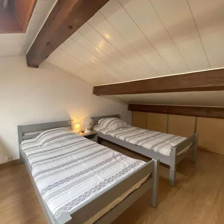 Mezzanine A 50m De La Plage, 5 Couchages, Parking - Fr-1-226-490 *